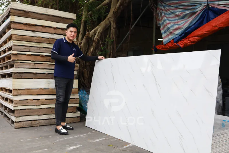 Tấm Nhựa PVC Vân Đá TPHCM – Ưu Đãi Đặc Biệt, Liên Hệ Nhận Báo Giá Ngay! 1 Tấm nhựa PVC vân đá là gì? Có nên dùng không?