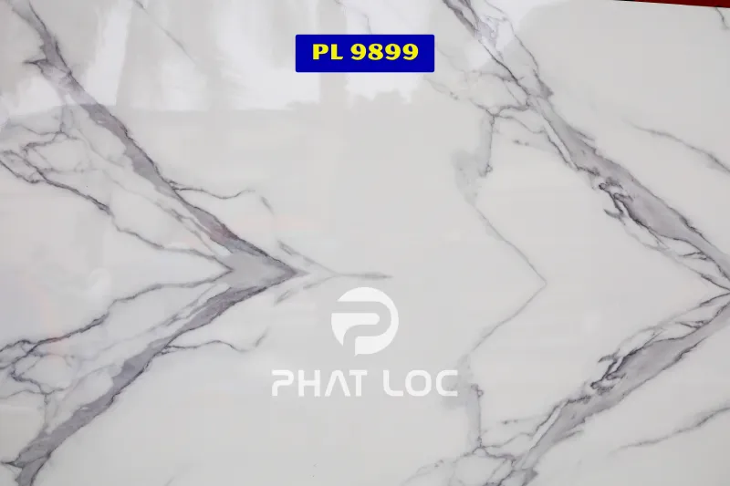 Top 8+ Mẫu Tấm PVC Vân Đá Trắng Ốp Tường Sang Trọng - Hoàn Hảo Cho Không Gian Nhà Ở, Thương Mại 3 Tấm PVC vân đá trắng mẫu 9899 – Sọc xám thanh lịch