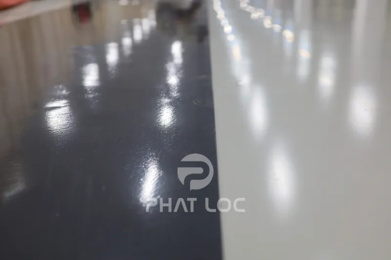 Câu hỏi thường gặp về thảm sàn cao su PVC giảm chấn công nghiệp (FAQ)