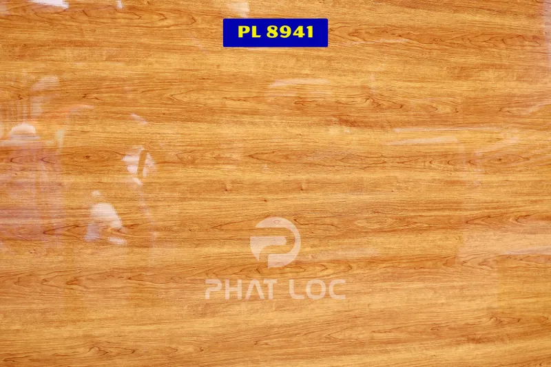 PVC Vân Gỗ PL 8941 – Sự tinh tế của ánh nắng sớm