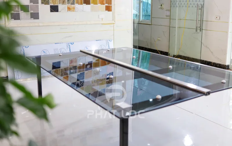 Hướng Dẫn Thi Công Tấm Polycarbonate Đặc Ruột Phẳng – Thẩm Mỹ, Đúng Kỹ Thuật, Dễ Hiểu Năm 2025 5 Sai lầm thường gặp & cách khắc phục trong quá trình thi công